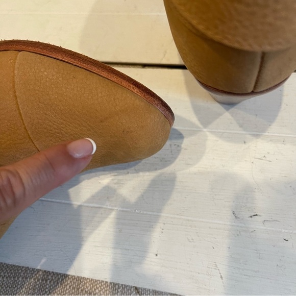 Rag & BONE Ankle Booties Boots Size 6.5 Beige HARROW Leather Belted. - Picture 8 of 12